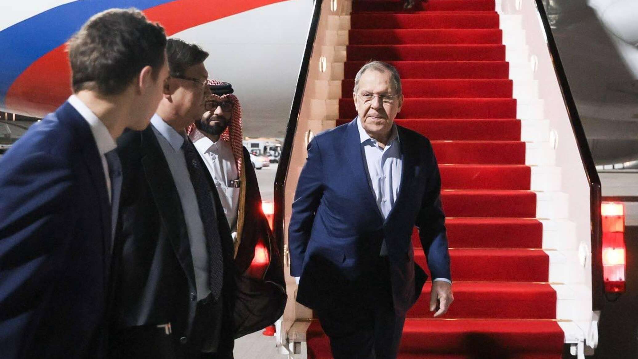 وزير الخارجية الروسي يصل إلى قطر