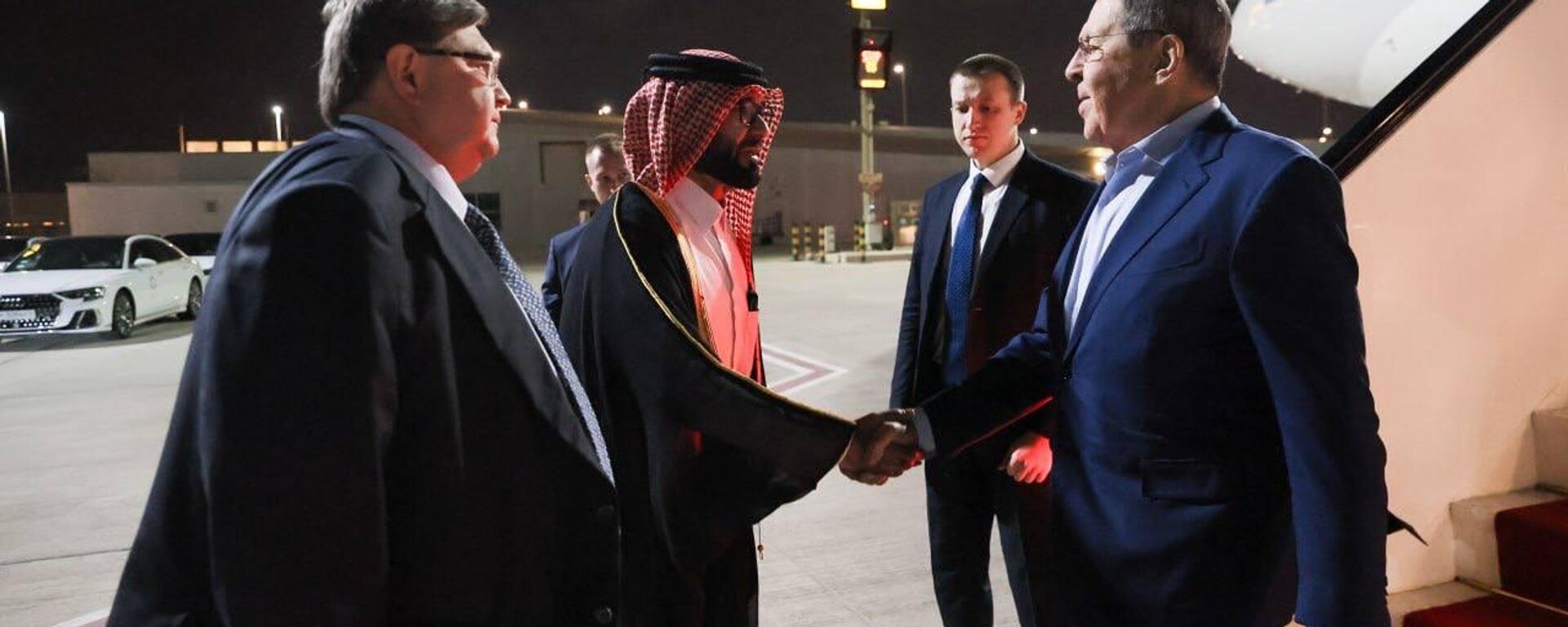 وزير الخارجية الروسي سيرغي لافروف يصل إلى قطر - سبوتنيك عربي, 1920, 26.02.2025