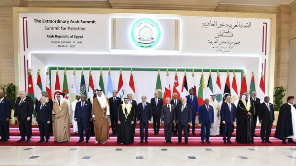 زعماء عرب خلال القمة العربية الطارئة في العاصمة الإدارية الجديدة في مصر، على مشارف القاهرة، الثلاثاء 4 مارس 2025 - سبوتنيك عربي