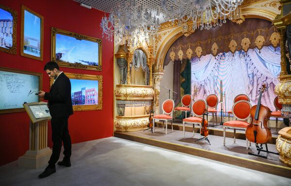 تجمع مساحة المعرض ثماني مناطق تتوافق مع جميع المقاطعات الفيدرالية الروسية على مساحة تزيد عن ثلاثة آلاف متر مربع. - سبوتنيك عربي