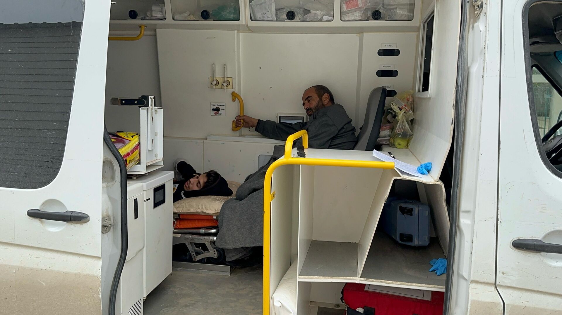 مرضى وجرحى غزة بين دموع الفراق والأمل في العلاج خارج القطاع
مرضى وجرحى غزة بين دموع الفراق والأمل في العلاج خارج القطاع
- سبوتنيك عربي, 1920, 05.03.2025