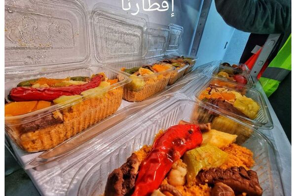 حملة &quot;إفطارنا&quot; التونسية لمساعدة المحتاجين في شهر رمضان - سبوتنيك عربي