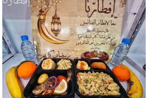 حملة &quot;إفطارنا&quot; التونسية لمساعدة المحتاجين في شهر رمضان - سبوتنيك عربي