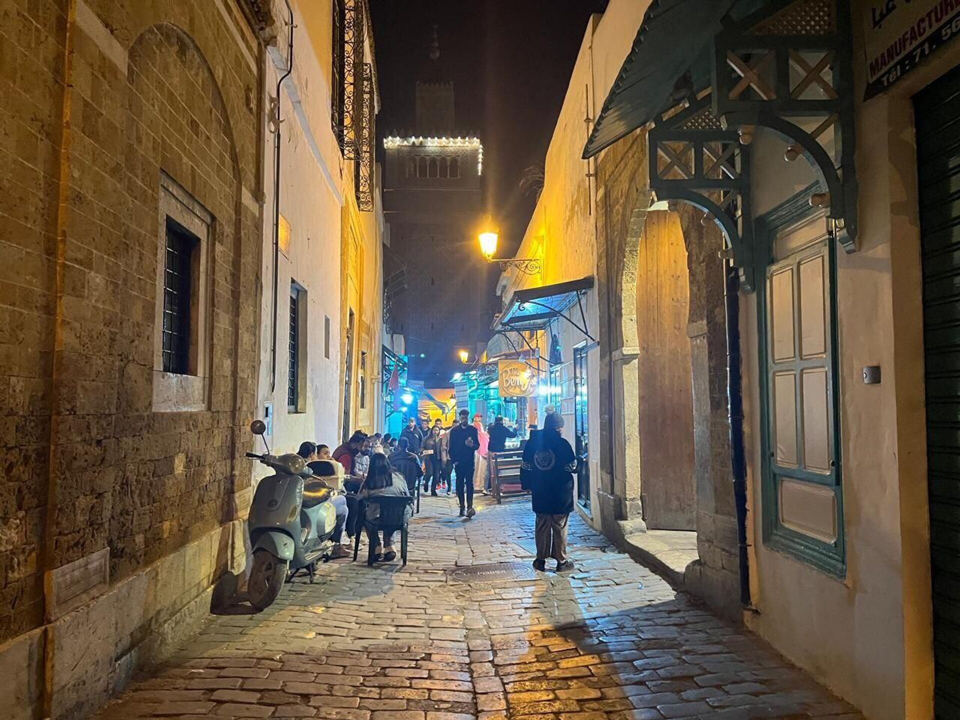 المدينة العتيقة بتونس تحتفي برمضان وتتحول الى الوجهة المفضلة للتونسيين للسهر - سبوتنيك عربي, 1920, 14.03.2025