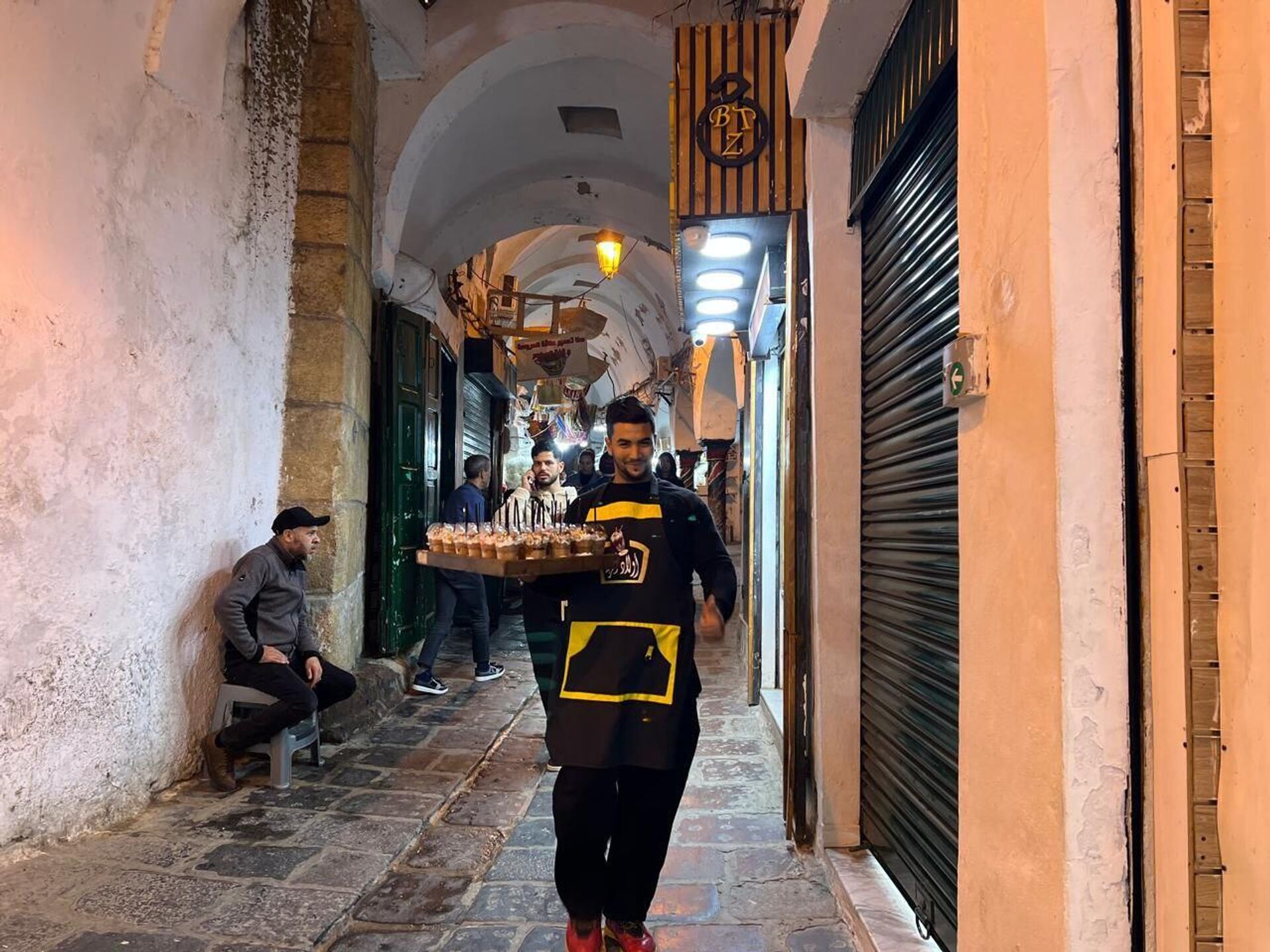 المدينة العتيقة بتونس تحتفي برمضان وتتحول الى الوجهة المفضلة للتونسيين للسهر - سبوتنيك عربي, 1920, 14.03.2025