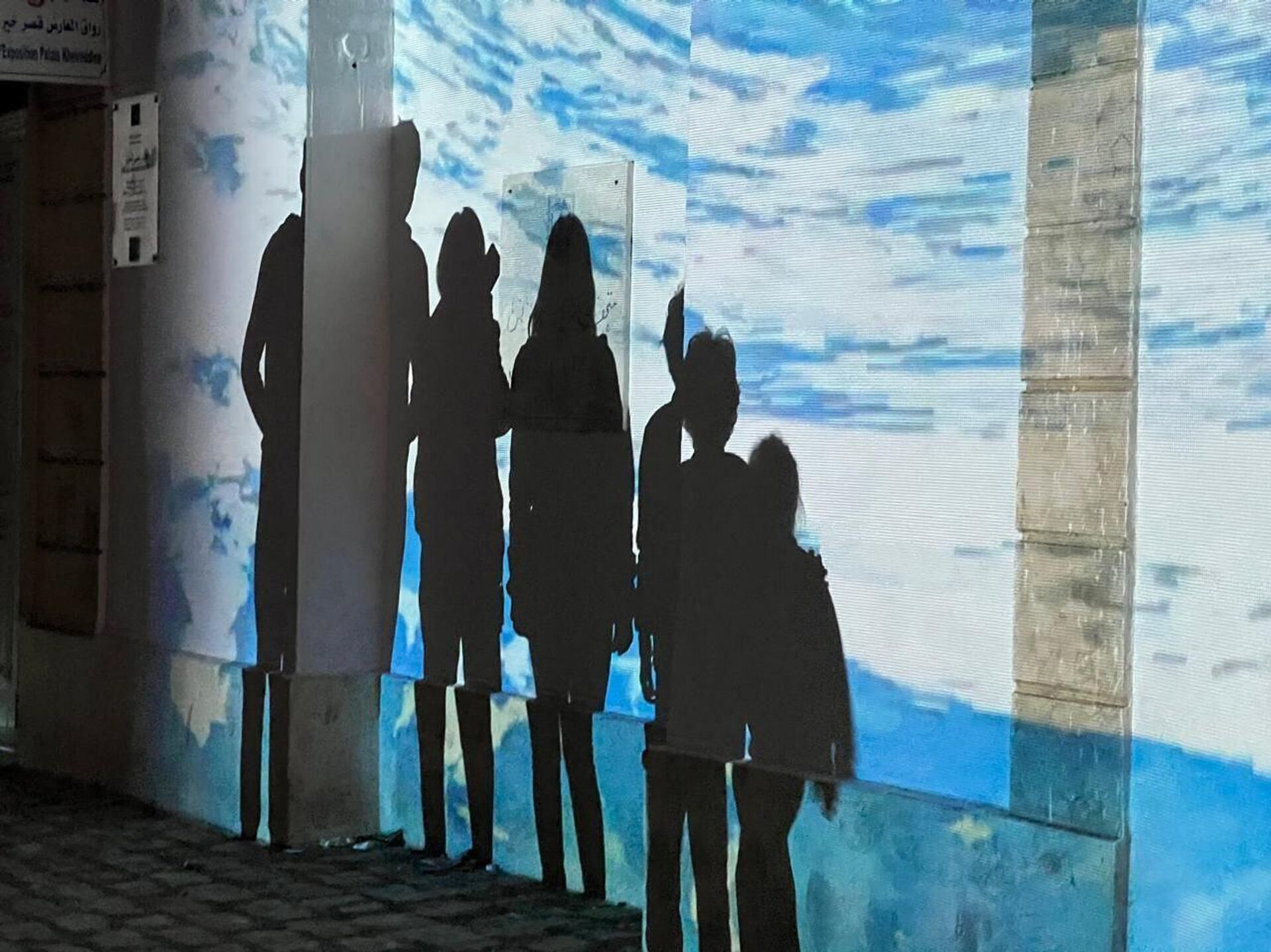 المدينة العتيقة بتونس تتحول إلى مسرح مفتوح للضوء والفن المدينة العتيقة بتونس تتحول إلى مسرح مفتوح للضوء والفن - سبوتنيك عربي, 1920, 18.03.2025