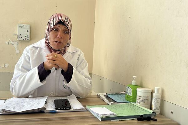 زوجة الطبيب ناهض أبو طعيمة تناشد للإفراج عن زوجها المحتجز لدى إسرائيل
زوجة الطبيب ناهض أبو طعيمة تناشد للإفراج عن زوجها المحتجز لدى إسرائيل
- سبوتنيك عربي