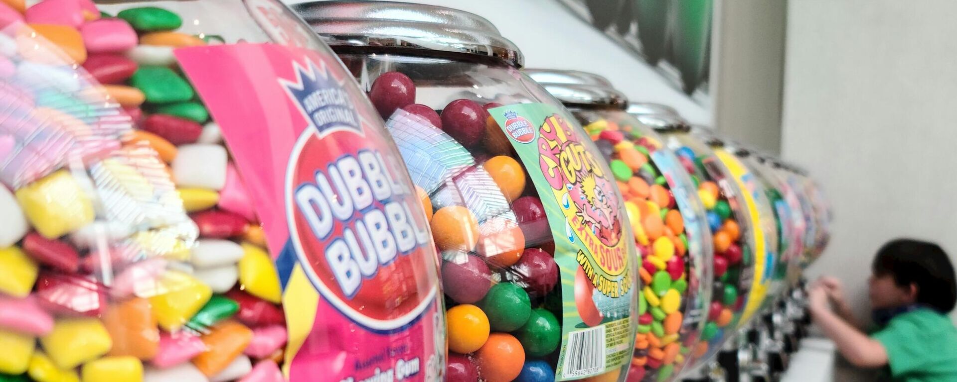 أنواع من العلك معروضة للبيع - سبوتنيك عربي, 1920, 18.03.2025