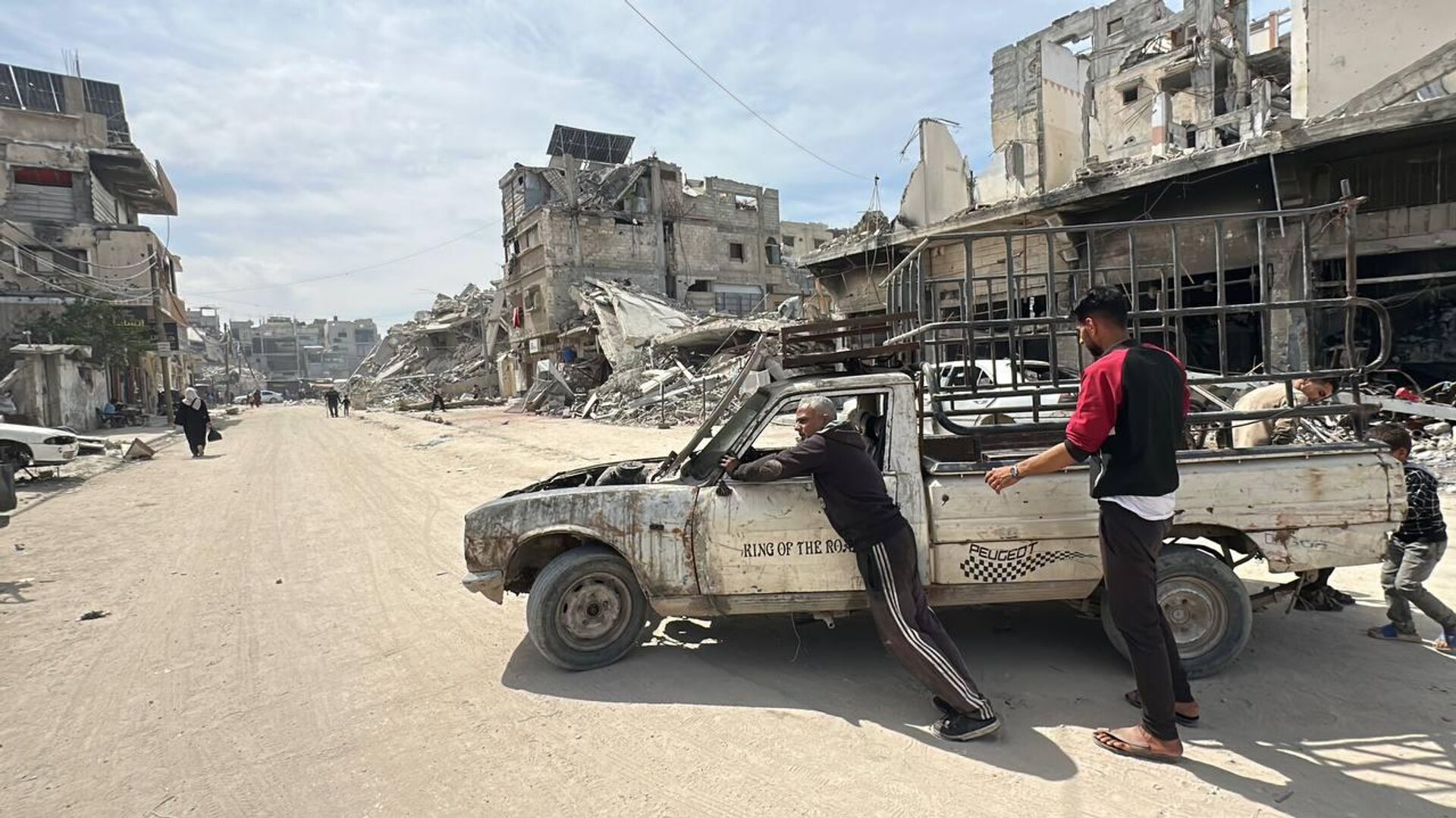 صور تظهر حجم الدمار في قطاع غزة بعد العدوان الإسرائيلي الأخير صور تظهر حجم الدمار في قطاع غزة بعد العدوان الإسرائيلي الأخير - سبوتنيك عربي, 1920, 20.03.2025