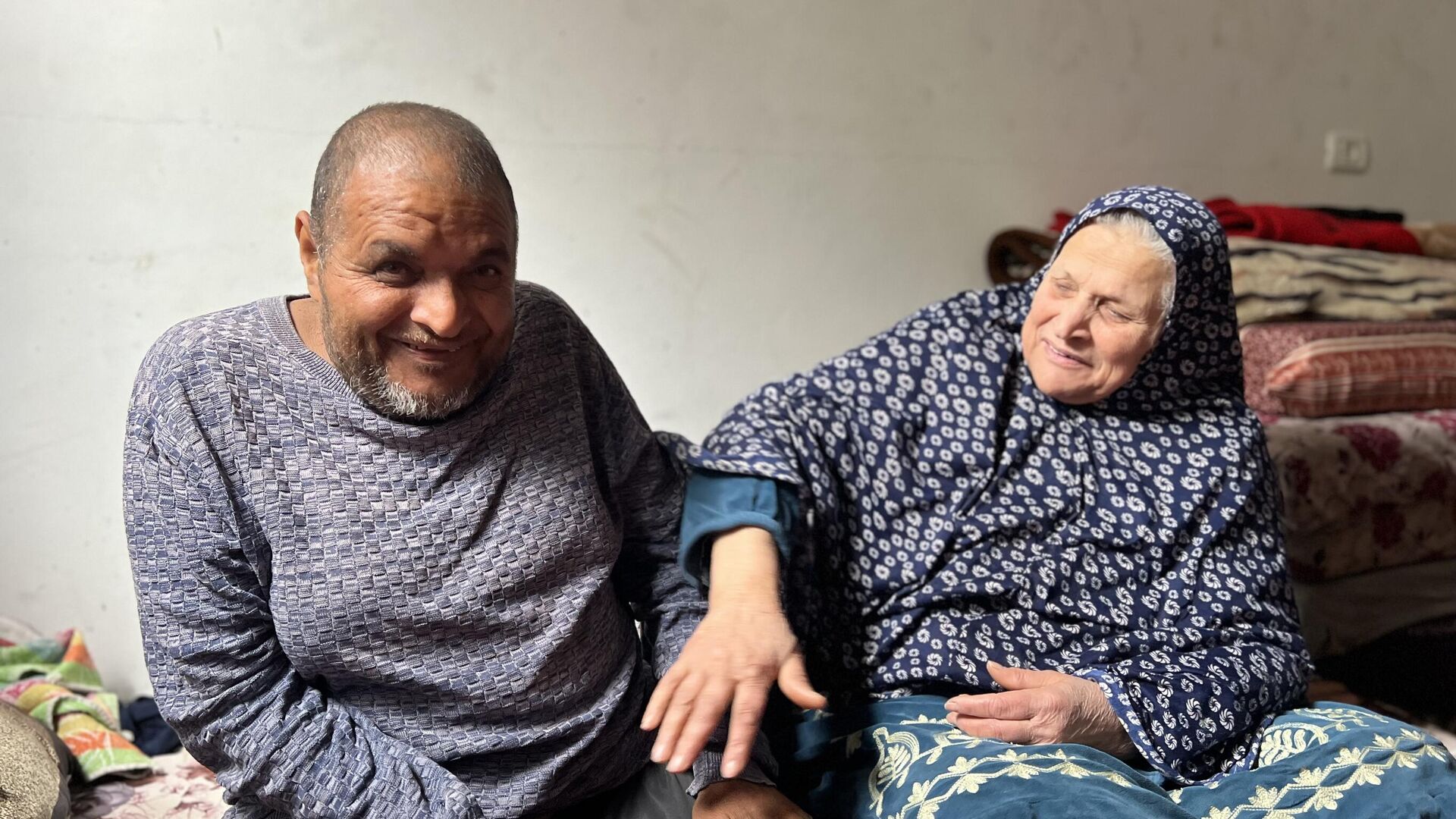 إيهاب مصاب بمتلازمة داون يواجه الحرب بصرخات الأمل ويحلم بلباس العيد وكرسي متحرك إيهاب مصاب بمتلازمة داون يواجه الحرب بصرخات الأمل ويحلم بلباس العيد وكرسي متحرك - سبوتنيك عربي, 1920, 25.03.2025