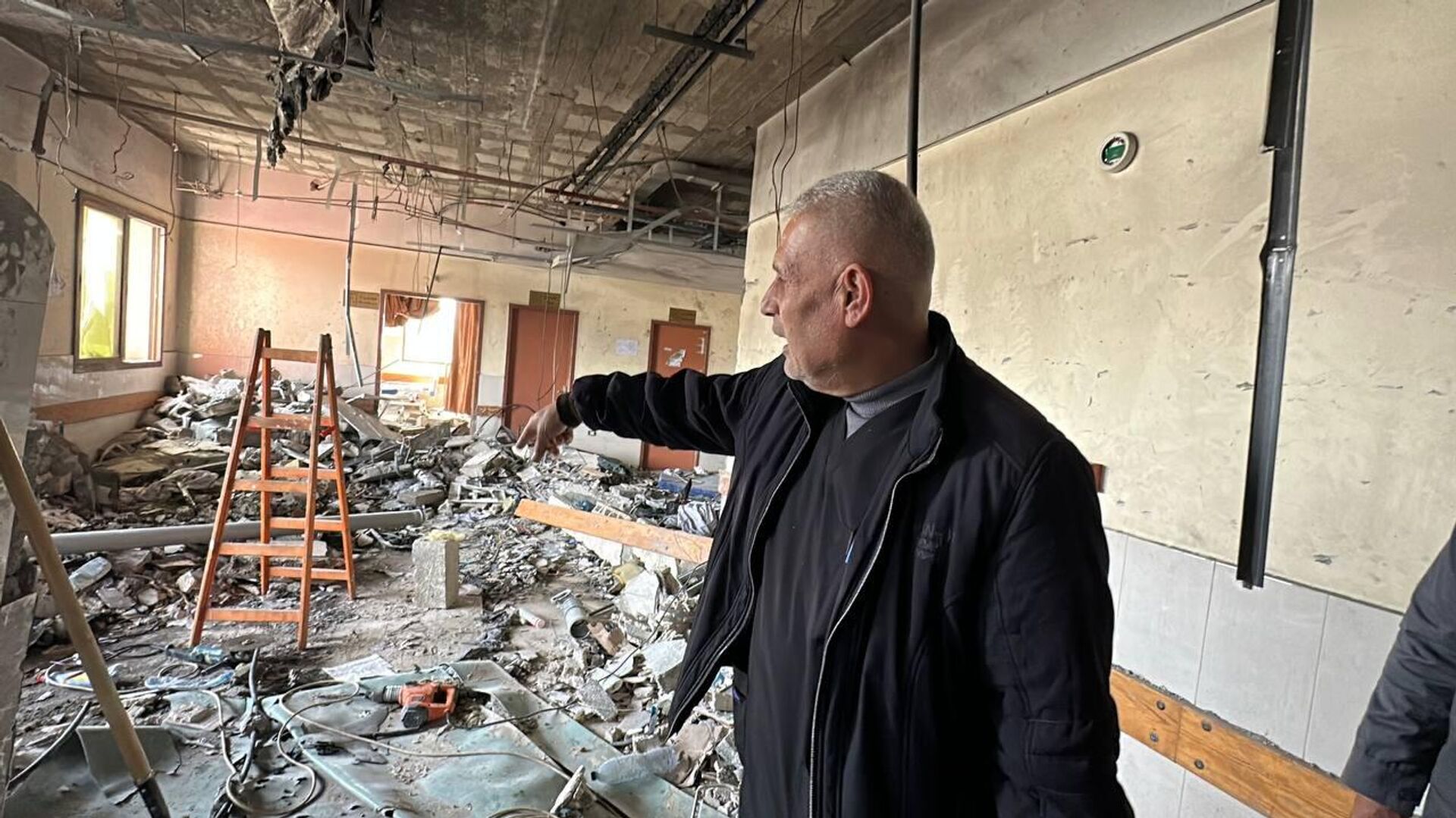 استهداف مشفى ناصر الطبي يفاقم أزمة القطاع الصحي في غزة - سبوتنيك عربي, 1920, 27.03.2025