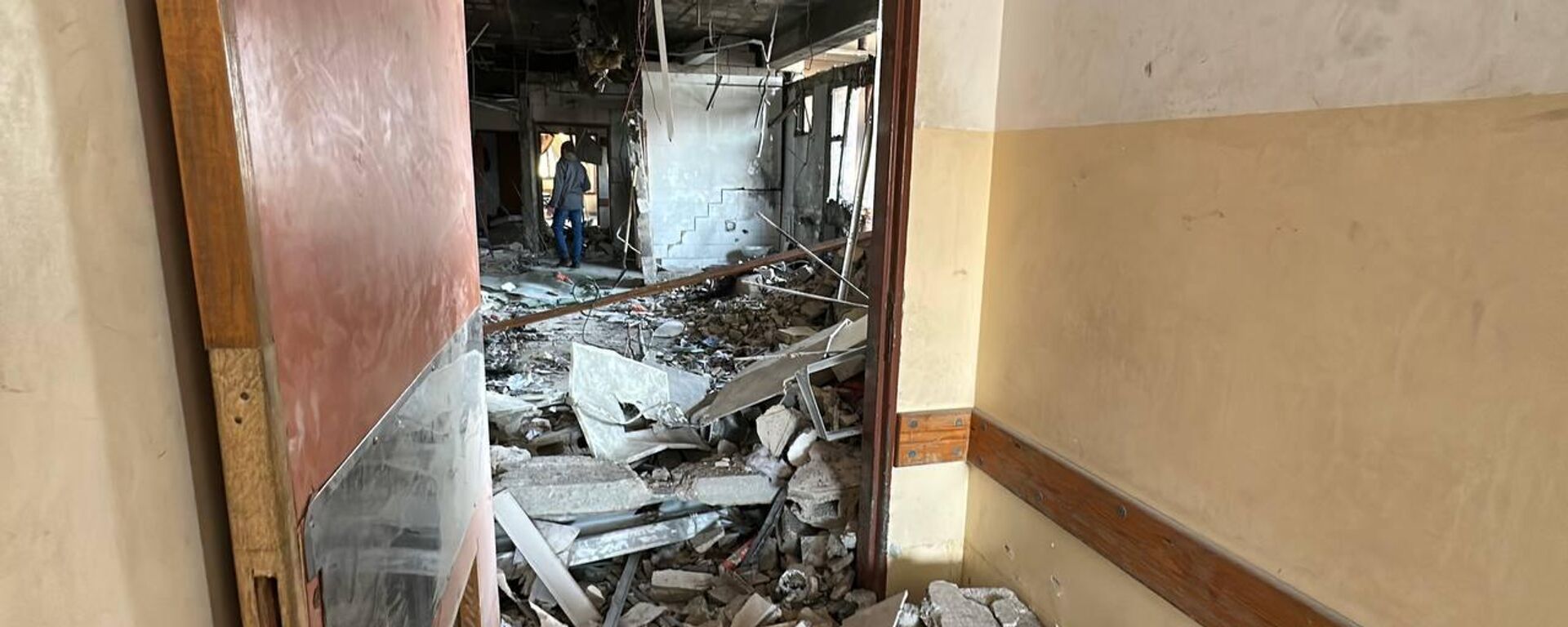 استهداف مشفى ناصر الطبي يفاقم أزمة القطاع الصحي في غزة - سبوتنيك عربي, 1920, 25.08.2025