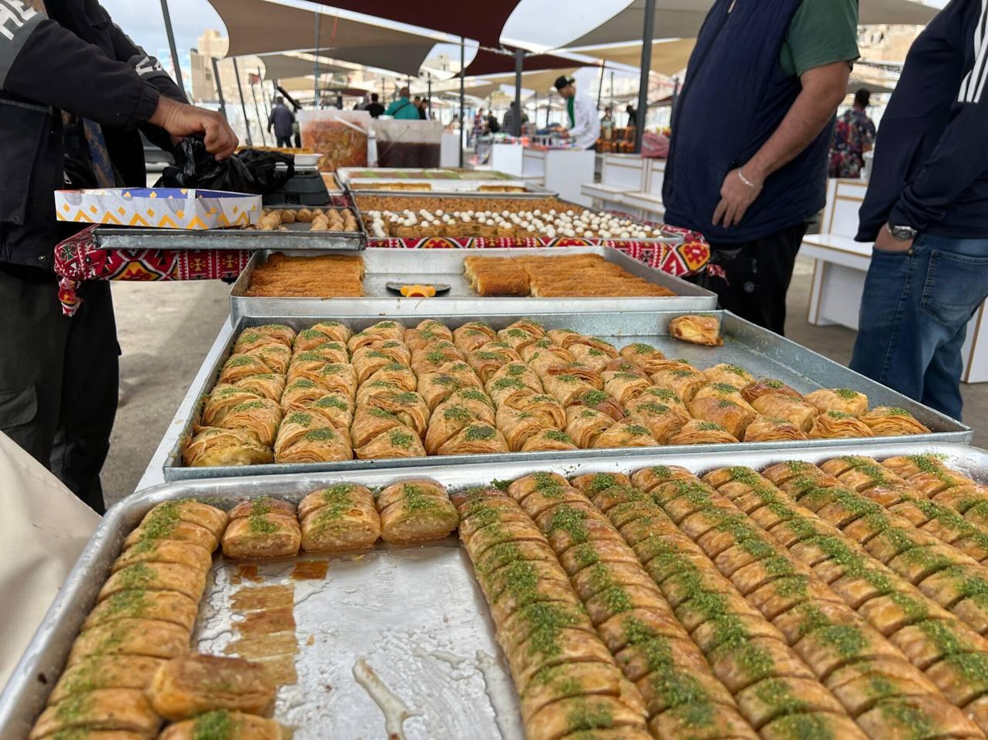 سوق الحوت في بنغازي.. أجواء رمضانية تعكس روح التراث والتقاليد - سبوتنيك عربي, 1920, 27.03.2025