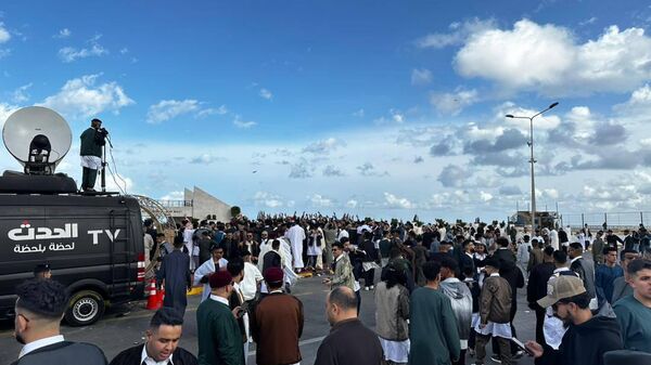 مدينة بنغازي الليبية تحتفل بأول أيام عيد الفطر بتجمع شبابي مميز صور مدينة بنغازي الليبية تحتفل بأول أيام عيد الفطر بتجمع شبابي مميز صور