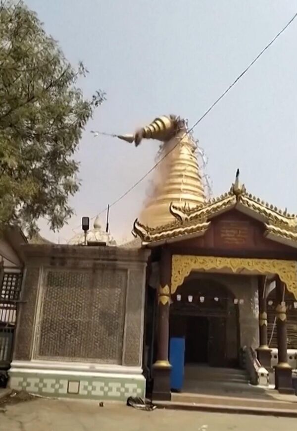 معبد &quot;شوي ساريان&quot; بعد زلزال ميانمار - سبوتنيك عربي