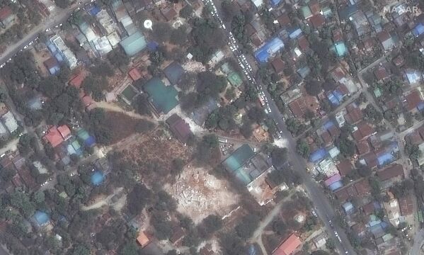 معبد &quot;ما شي خا نا&quot; المُدمر بعد زلزال ميانمار - سبوتنيك عربي