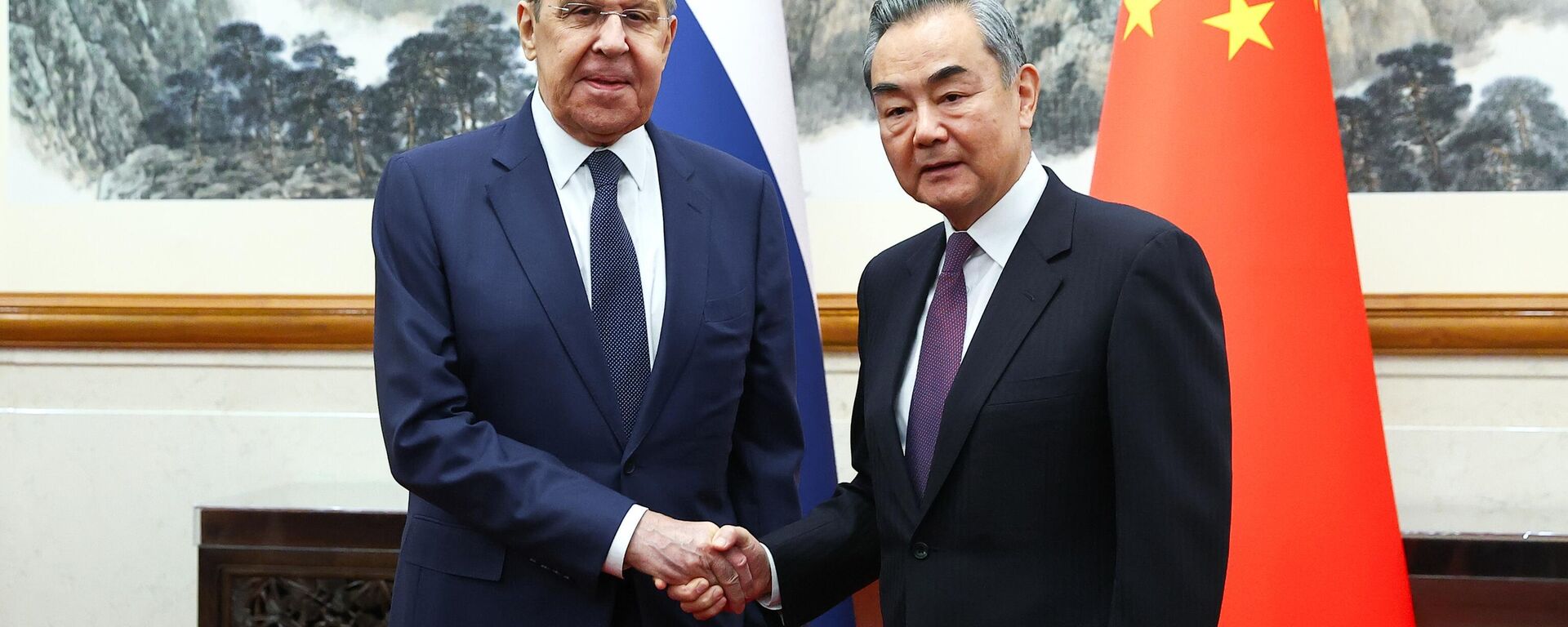  لافروف ووانغ يي يعتزمان التوقيع على اتفاقيات مشتركة - سبوتنيك عربي, 1920, 01.04.2025