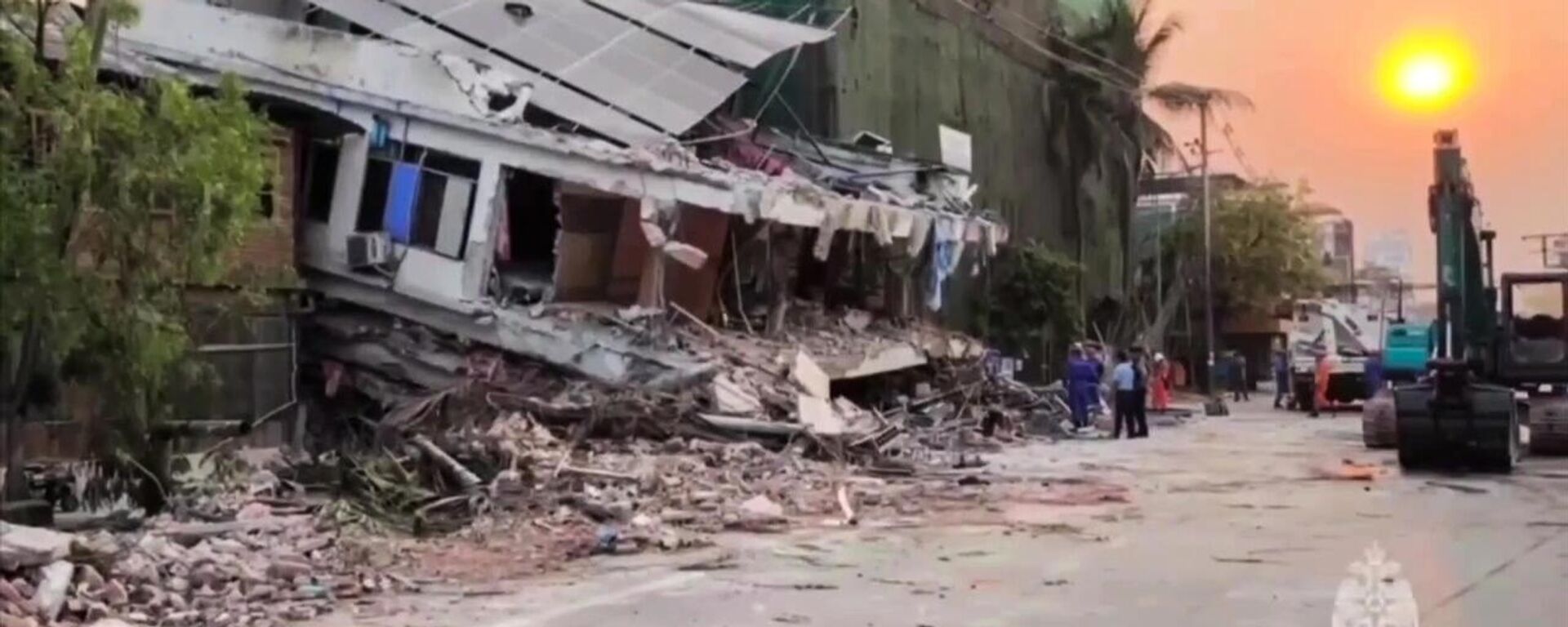 وزارة حالات الطوارئ الروسية تزيل آثار الزلزال الذي ضرب ميانمار - سبوتنيك عربي, 1920, 06.04.2025