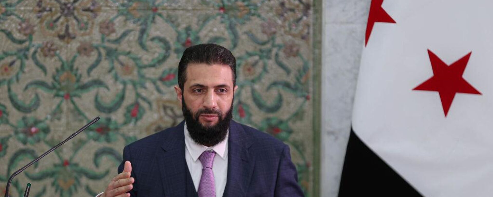 الرئيس السوري للمرحلة الانتقالية أحمد الشرع - سبوتنيك عربي, 1920, 15.07.2025