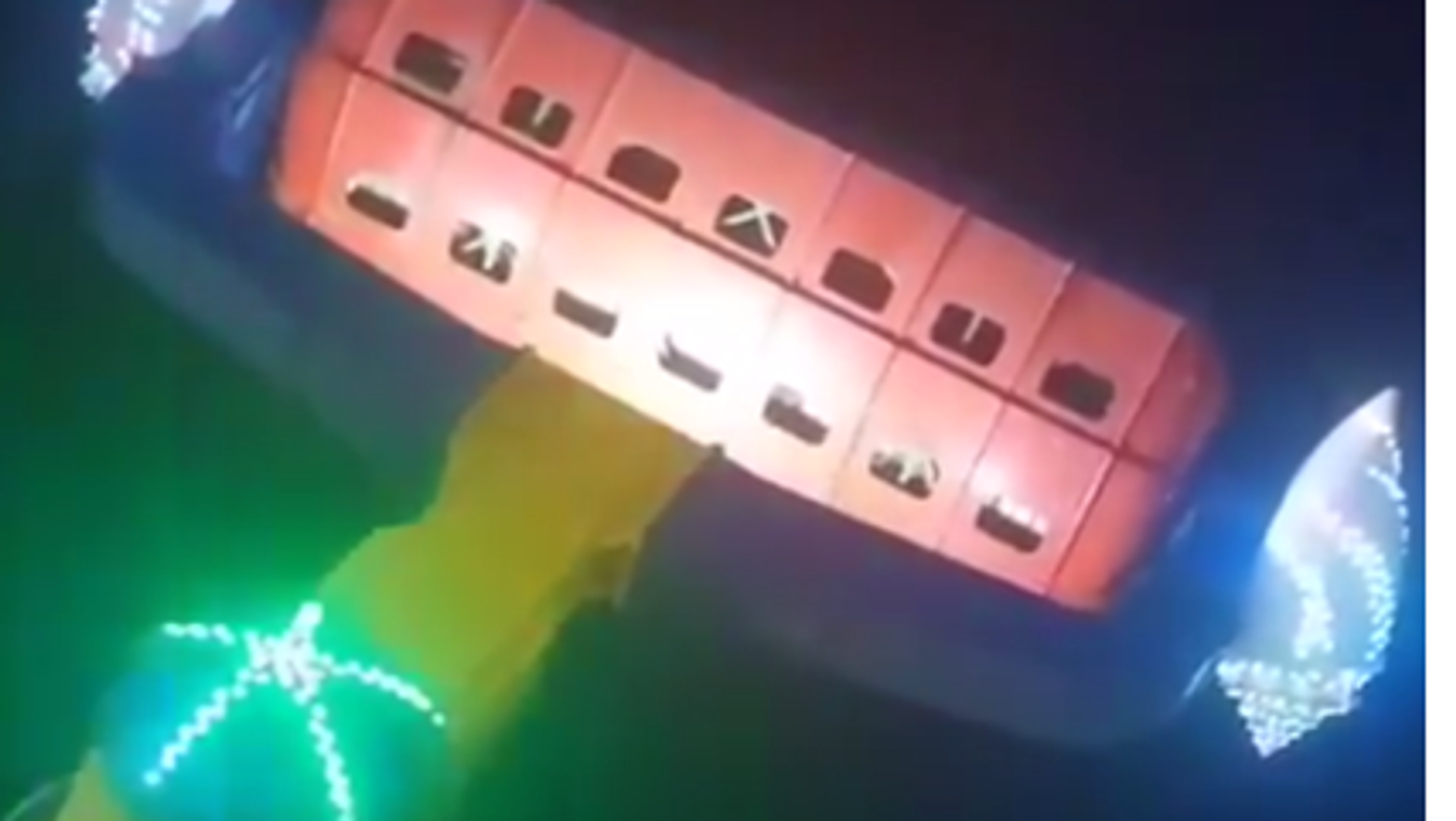 صورة لتوقف أحد الألعاب الكهربائية عن العمل بسبب عطل مفاجئ في الأردن  - سبوتنيك عربي, 1920, 04.04.2025