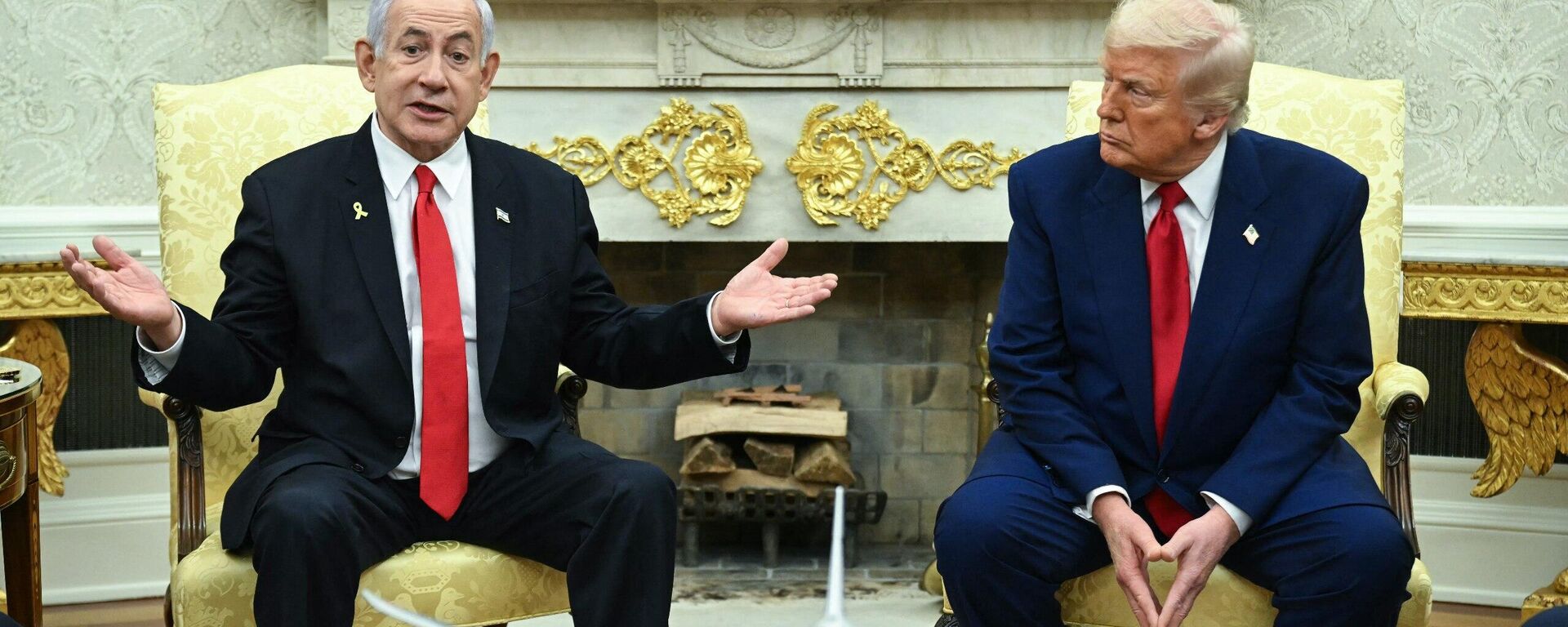 الرئيس الأمريكي دونالد ترامب يستقبل رئيس الوزراء الإسرائيلي بنيامين نتنياهو في البيت الأبيض - سبوتنيك عربي, 1920, 02.07.2025