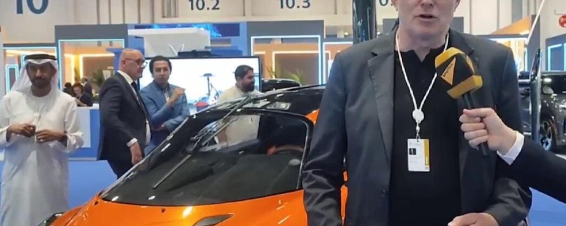 السيارة الطائرة في معرض الاستثمار في أبو ظبي السيارة الطائرة في معرض الاستثمار في أبو ظبي - سبوتنيك عربي, 1920, 08.04.2025