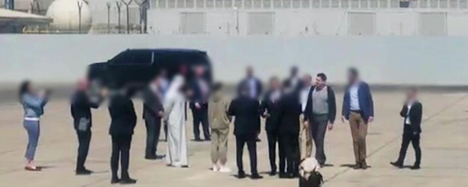  روسيا والولايات المتحدة تجريان عملية تبادل للسجناء في أبوظبي - سبوتنيك عربي, 1920, 10.04.2025