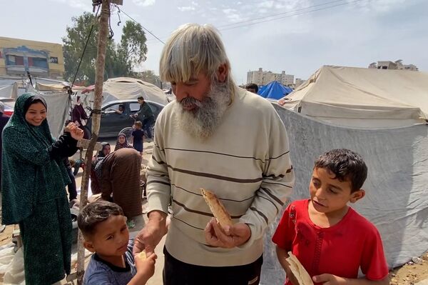 نازحون في غزة يواجهون الجوع والمرض وسط مكب النفايات  - سبوتنيك عربي