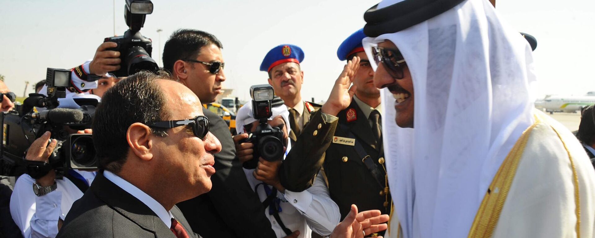 الرئيس المصري عبد الفتاح السيسي وأمير قطر تميم بن حمد آل ثاني - سبوتنيك عربي, 1920, 09.09.2025