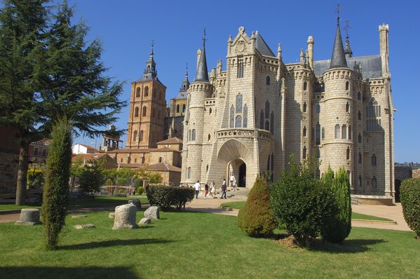  قصر غاودي في أستورغا في إسبانيا - سبوتنيك عربي