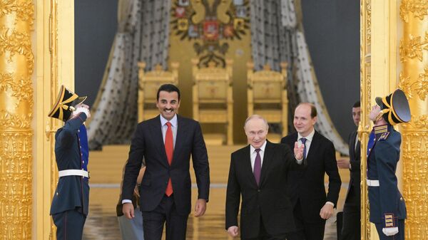 الرئيس الروسي فلاديمير بوتين يلتقي بأمير دولة قطر تميم بن حمد آل ثاني في موسكو  - سبوتنيك عربي
