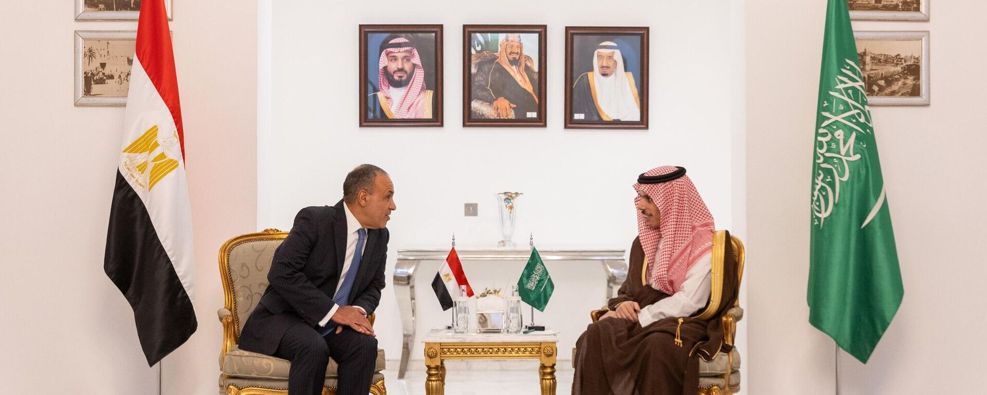 اجتماه لجنة المتابعة والتشاور السياسي بين جمهورية مصر العربية والمملكة العربية السعودية في الرياض برئاسة وزير الخارجية المصري بدر عبد العاطي ووزير الخارجية السعودي فيصل بن فرحان - سبوتنيك عربي, 1920, 21.04.2025