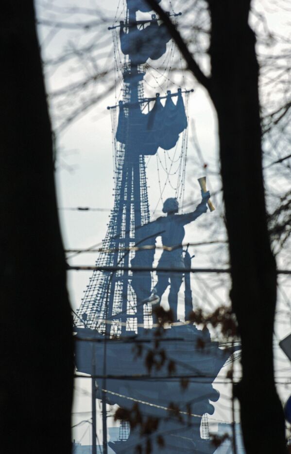 نصب تذكاري لبطرس الأكبر، من تصميم تسيريتيلي. - سبوتنيك عربي