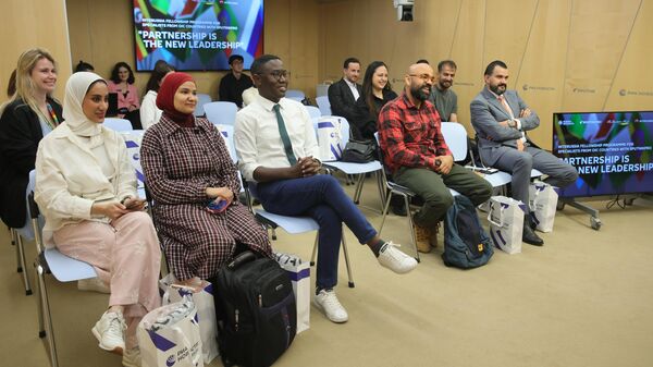 روسيا سيغودنيا تفتح باب التدريب للصحفيين الشباب من العالم الإسلامي - سبوتنيك عربي