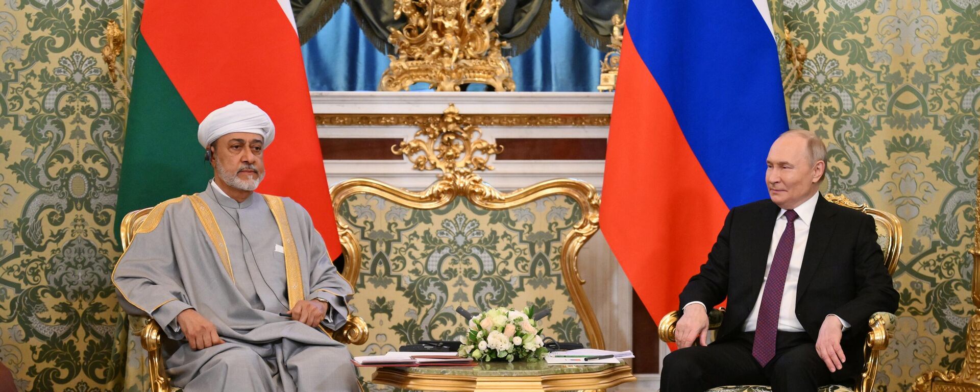 الرئيس فلاديمير بوتين يلتقي سلطان عمان هيثم بن طارق آل سعيد - سبوتنيك عربي, 1920, 22.04.2025