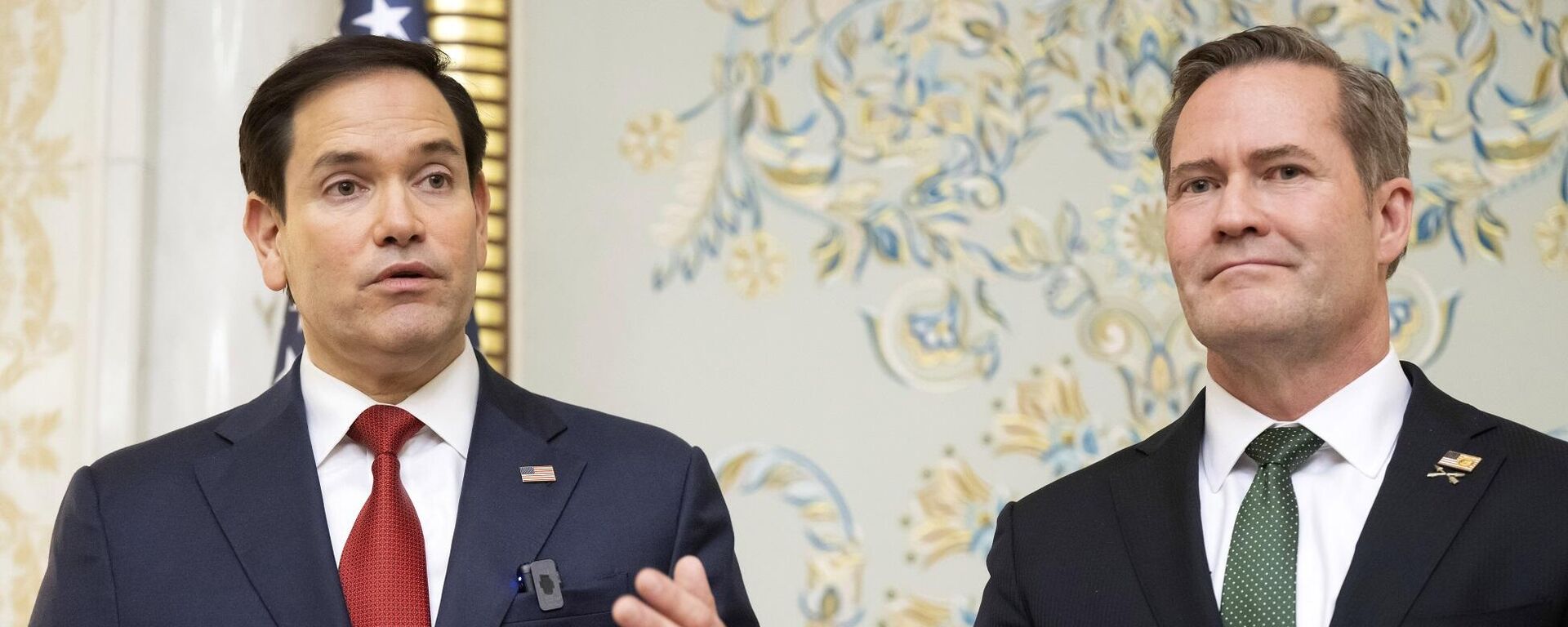 مستشار الأمن القومي ووزير الخارجية الأمريكيين، مايك والتز وماركو روبيو - سبوتنيك عربي, 1920, 28.09.2025