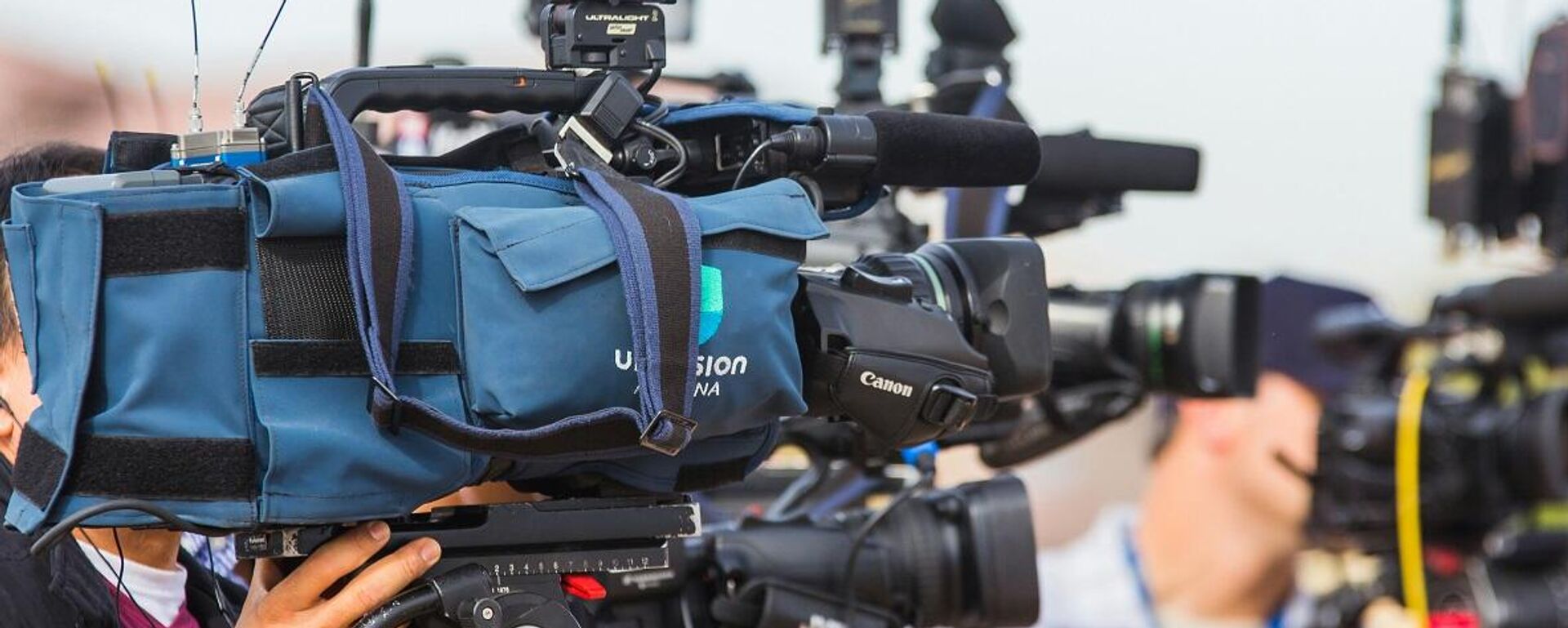 كاميرات تلفزيونية - سبوتنيك عربي, 1920, 03.05.2025