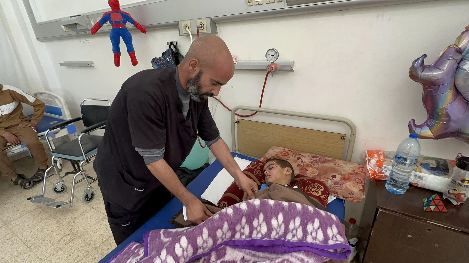 سعيد طفل نجا من القصف في قطاع غزة - سبوتنيك عربي, 1920, 07.05.2025