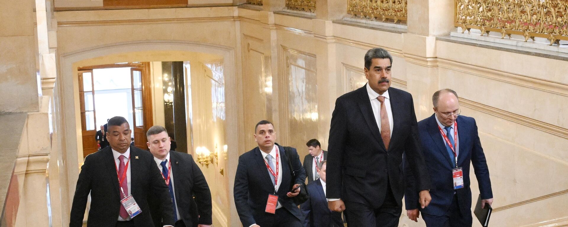  الرئيس الفنزويلي نيكولاس مادورو يصل إلى الكرملين للقاء الرئيس الروسي فلاديمير بوتين.  - سبوتنيك عربي, 1920, 03.01.2026