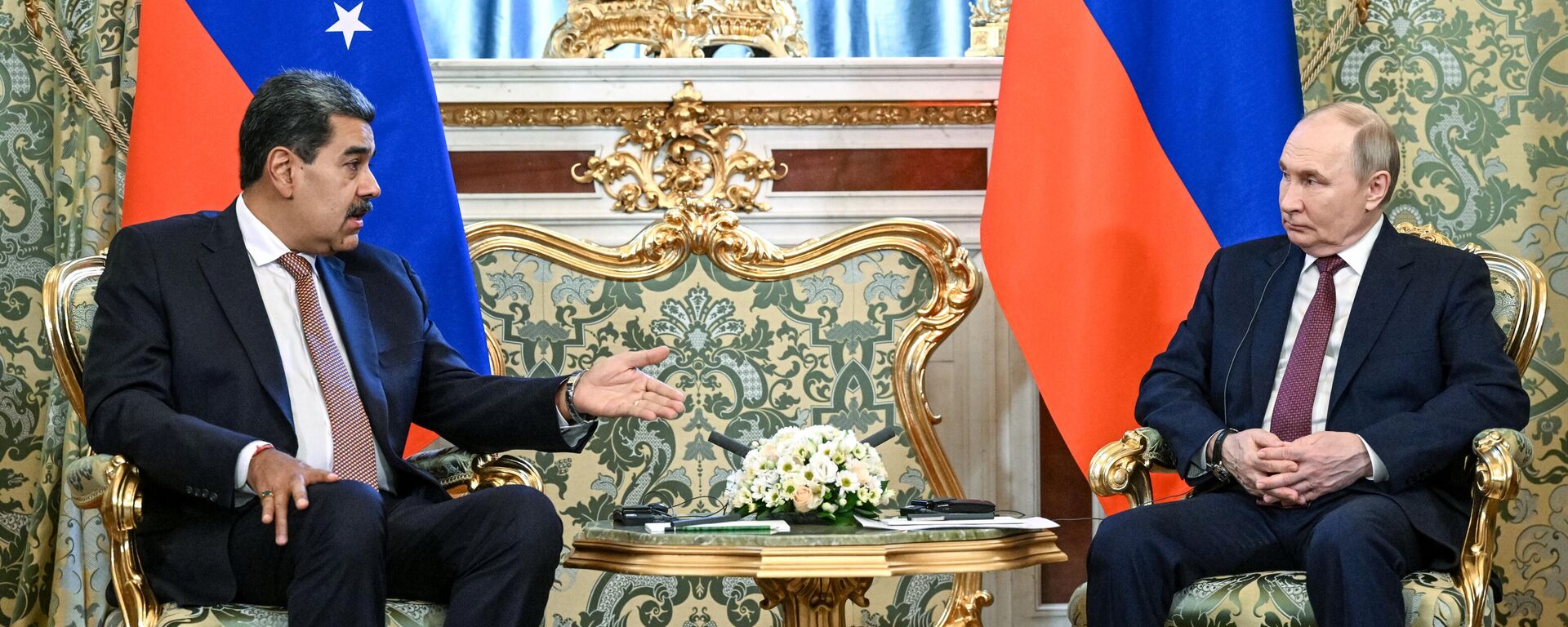  الرئيس الروسي فلاديمير بوتين يستقبل والرئيس الفنزويلي  نيكولاس مادورو - سبوتنيك عربي, 1920, 07.05.2025