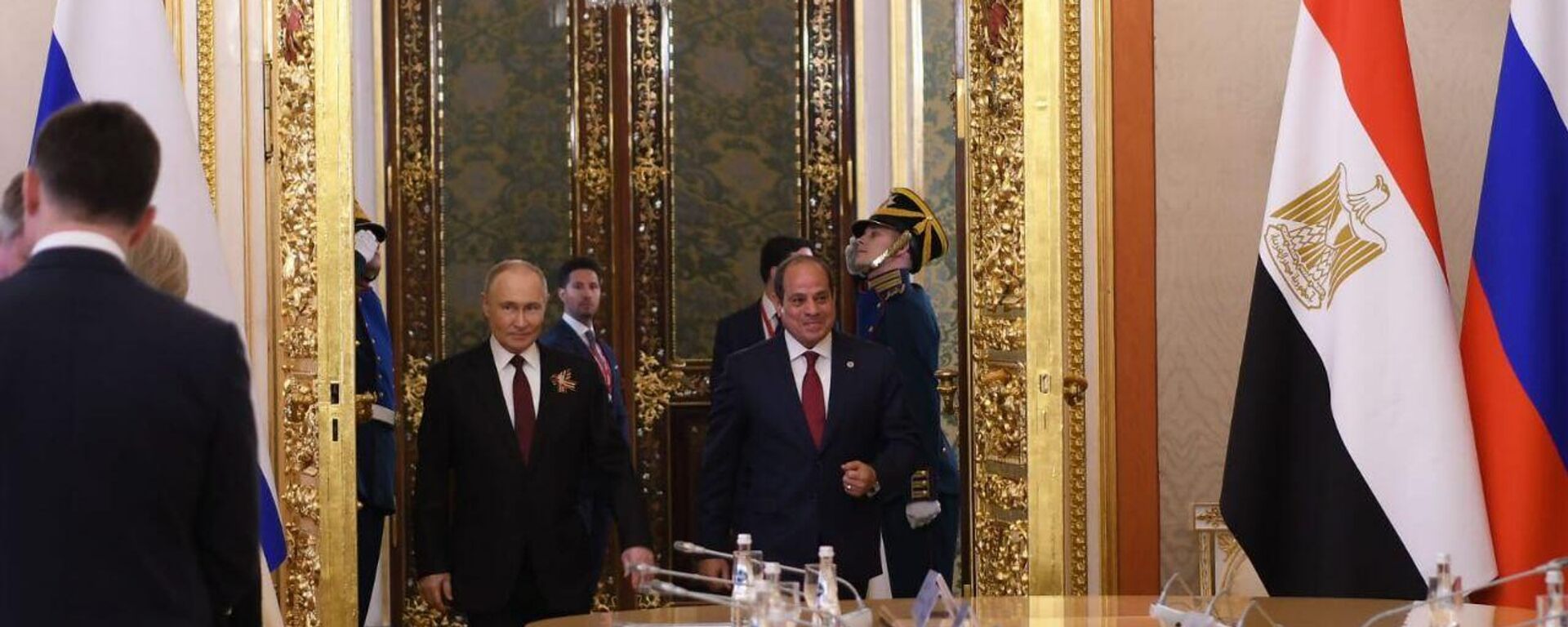 الرئيسان المصري والروسي، عبد الفتاح السيسي وفلاديمير بوتين، على هامش احتفالات الذكرى الـ80 بيوم النصر على النازية، الكرملين، موسكو، 9 مايو/ أيار 2025 - سبوتنيك عربي, 1920, 09.05.2025