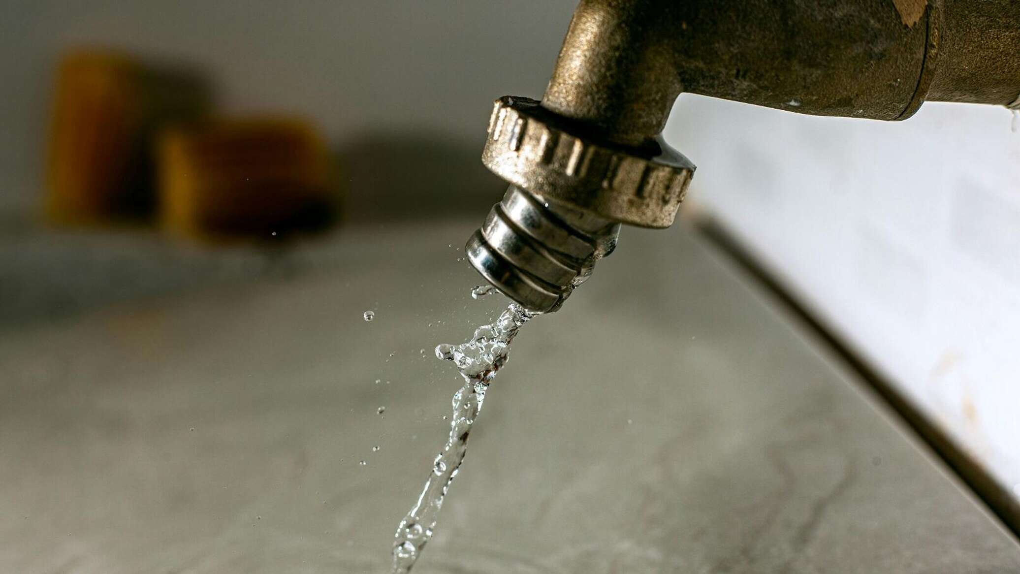 وزير الطاقة الإيراني يحذر من أزمة مياه حادة في طهران