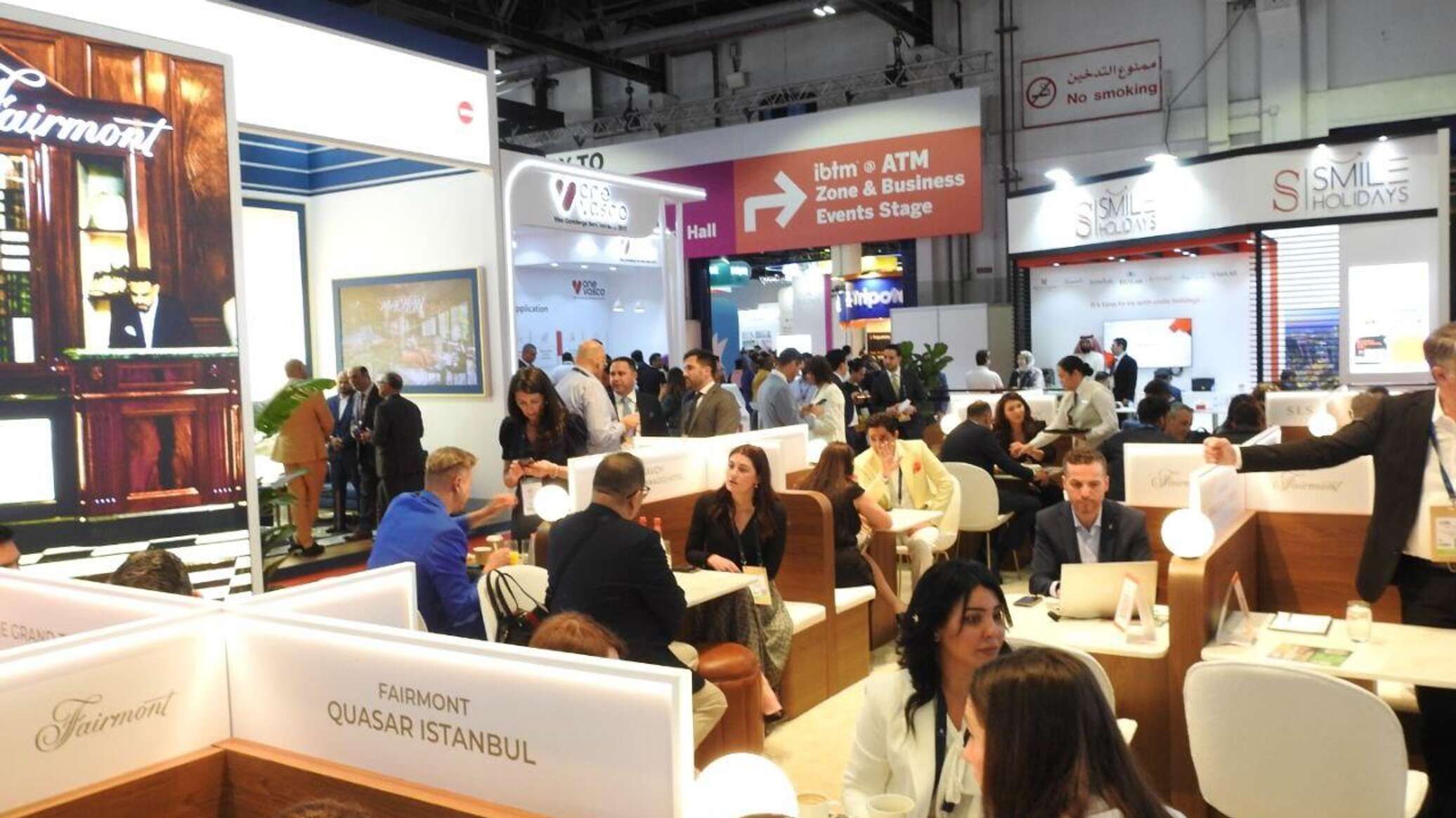 انطلاق فعاليات مؤتمر "سات إكسبو الشرق الأوسط" في دبي