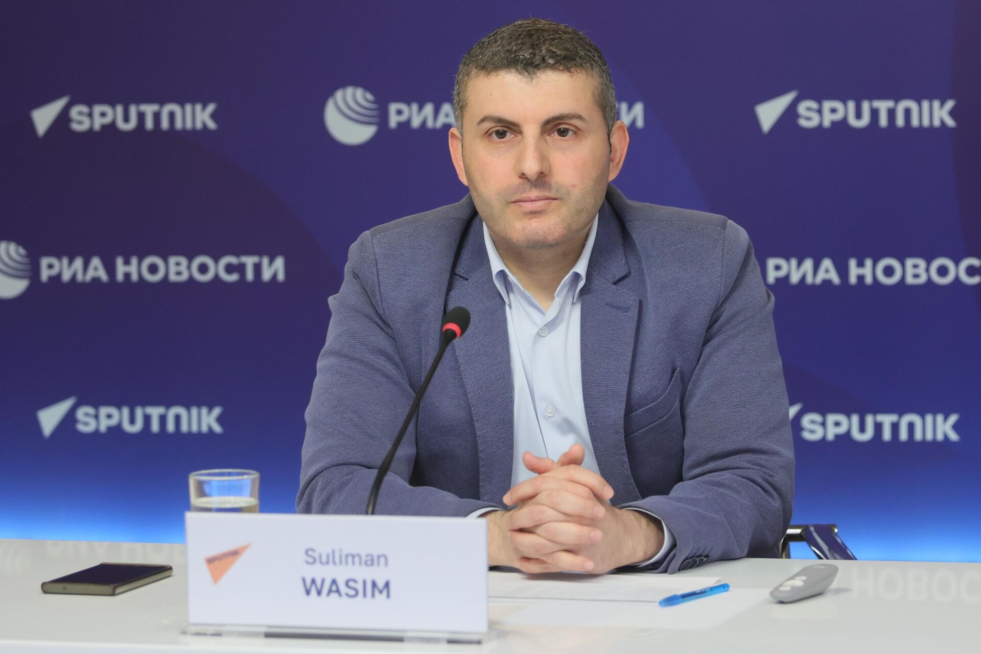 سبوتنيك تنظم ورشة عمل حول أساليب استثمار الذكاء الاصطناعي في مجال الإعلام بمشاركة عدد من الصحفيين العرب - سبوتنيك عربي, 1920, 14.05.2025