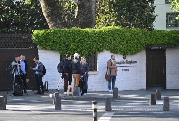 صحفيون ينتظرون في فندق شانغريلا البوسفور في إسطنبول.  - سبوتنيك عربي