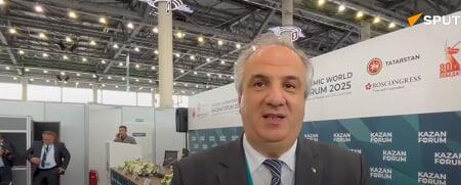 عميد كلية العلوم الطبية في جامعة الجزائر البروفيسور مرزاق غرناوط - سبوتنيك عربي, 1920, 15.05.2025