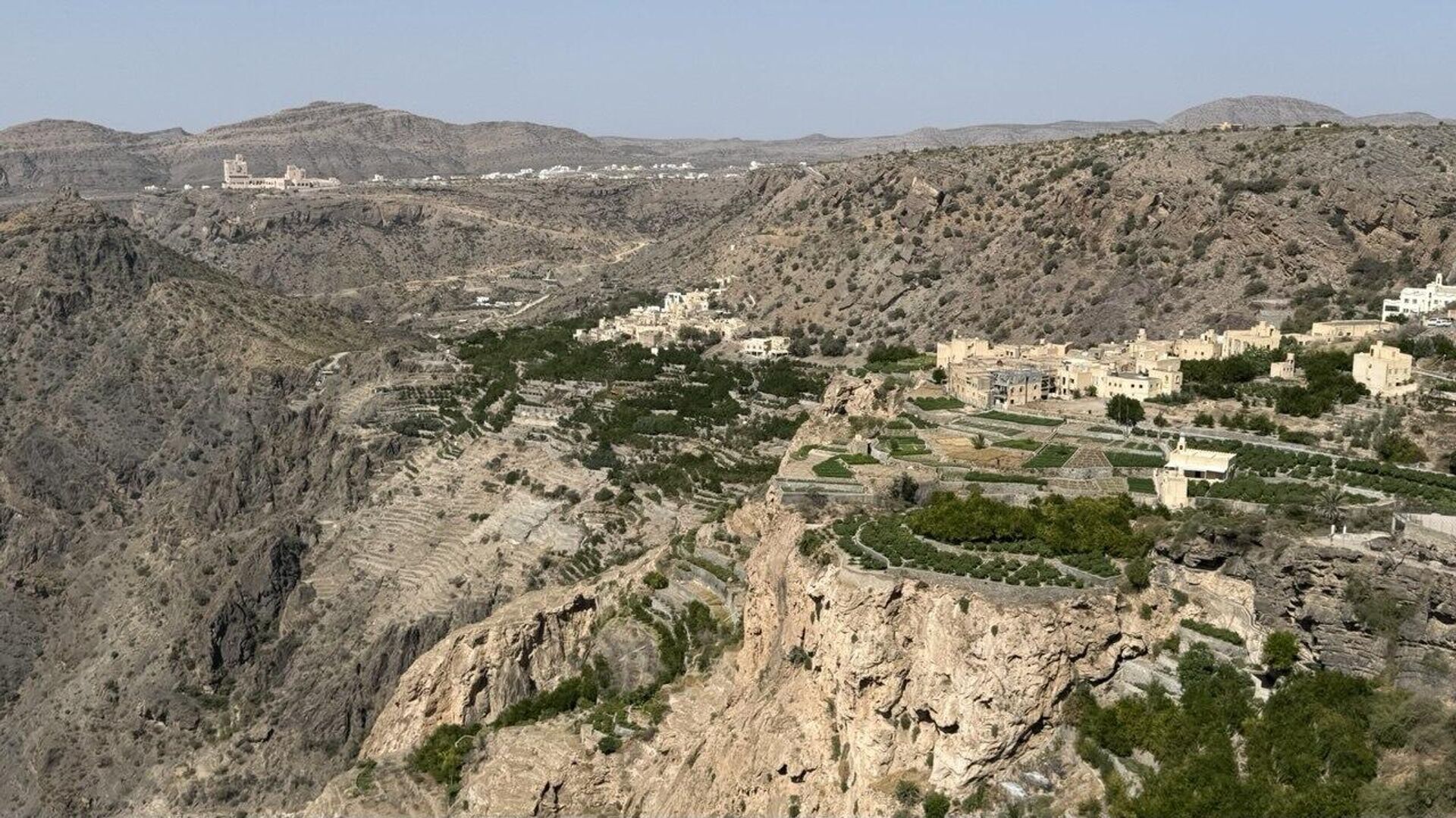قرى الورد في الجبل الأخضر- سلطنة عمان 
 - سبوتنيك عربي, 1920, 16.05.2025