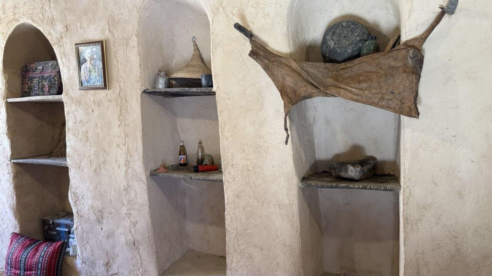 قرى الورد في الجبل الأخضر- سلطنة عمان 
 - سبوتنيك عربي, 1920, 16.05.2025