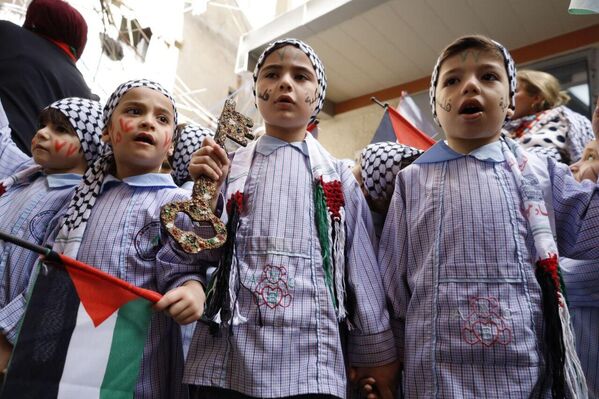 أطفال يرتدون الزي الفلسطيني  التقليدي. - سبوتنيك عربي