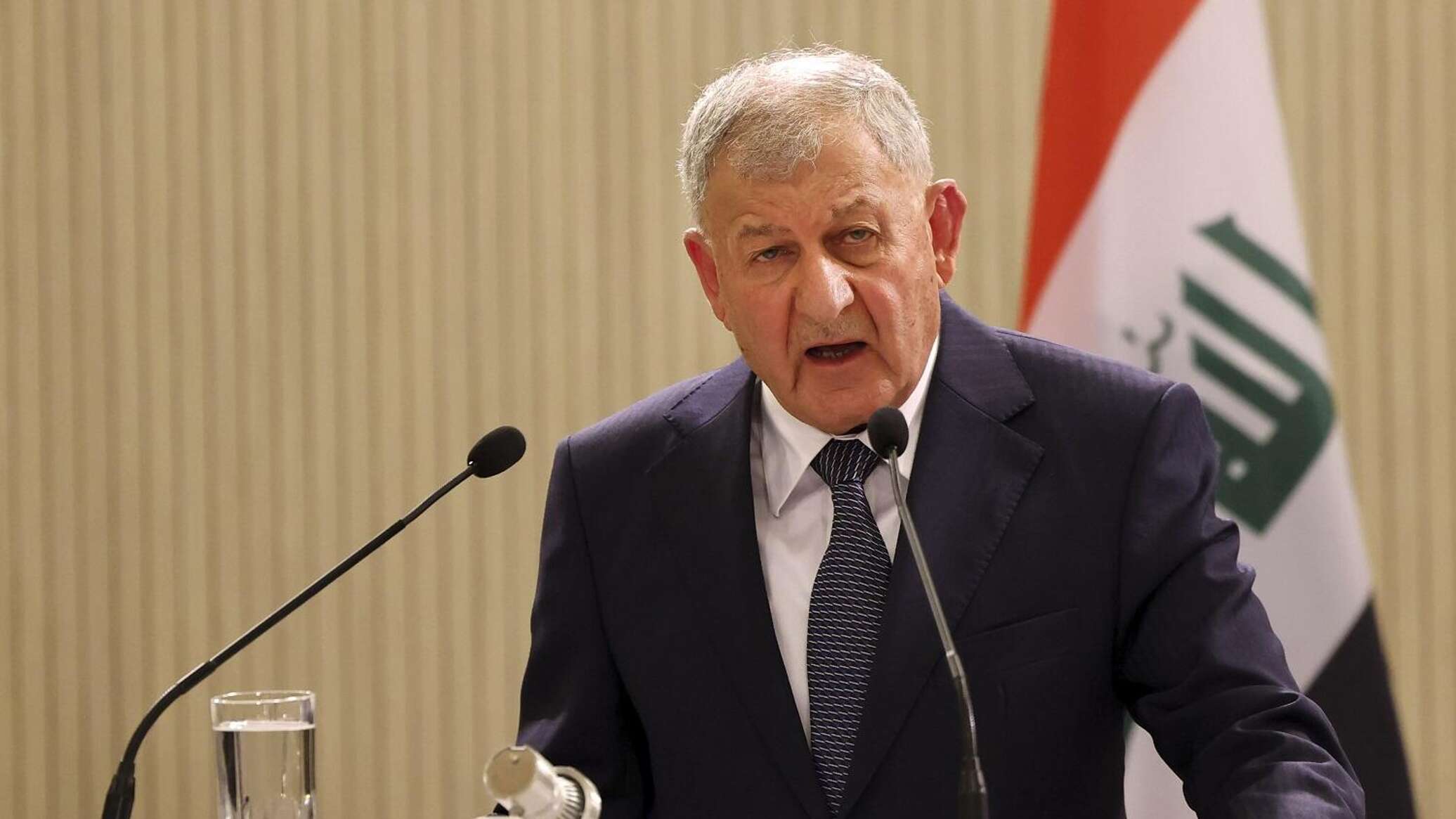 الرئيس العراقي يتسلم رسالة خطية من بوتين